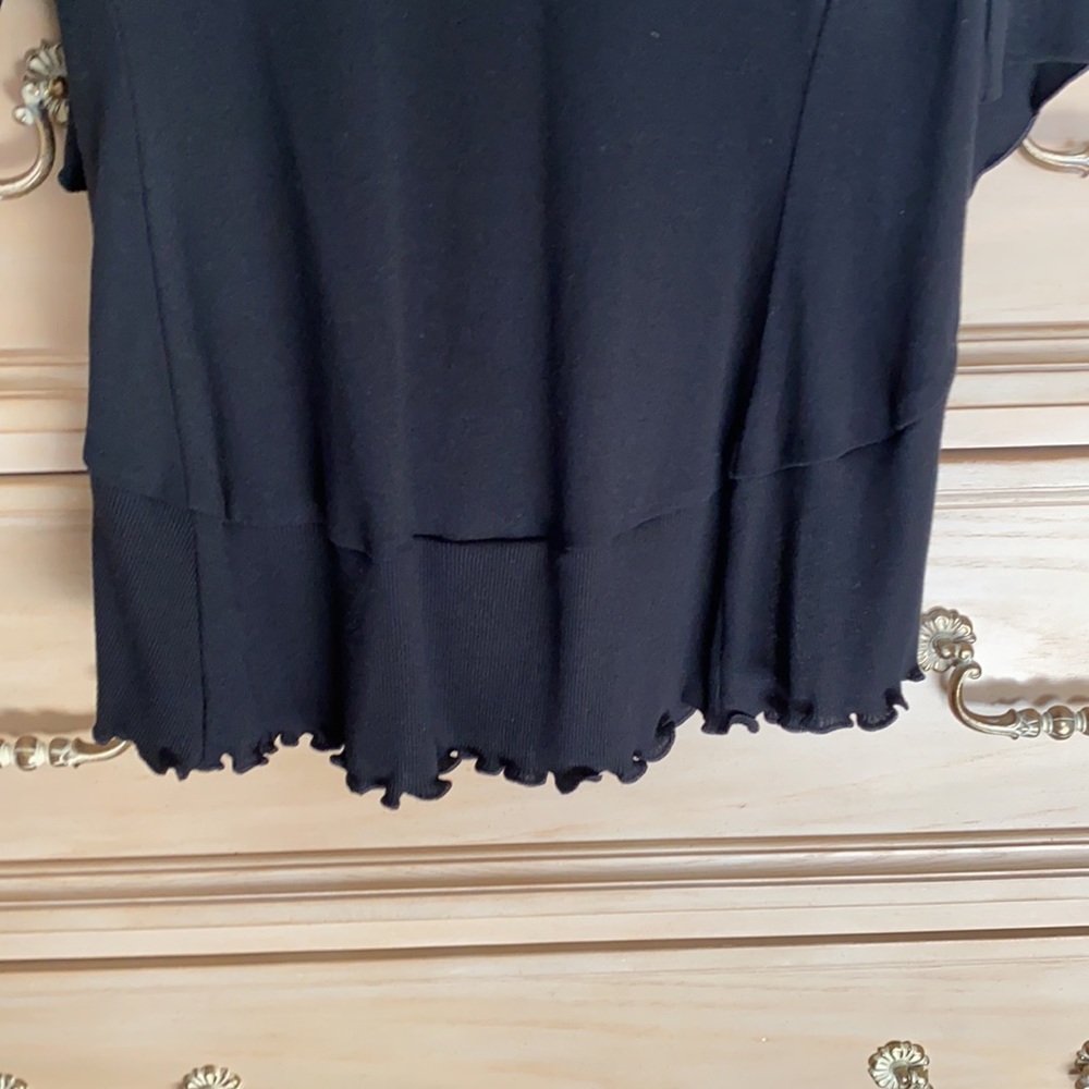 Express Sweater - Picture 7 of 7